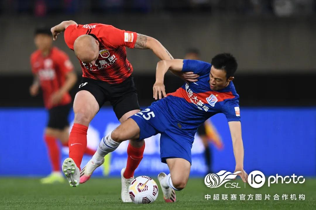 من فاز بدوري أبطال أوروبا عام 2000؟