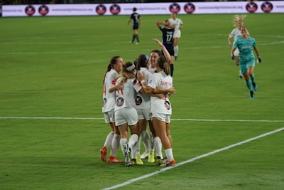 قناةبيإنسبورتنيوزعلىنايلساتدليلالمشاهدةوأهمالبرامج